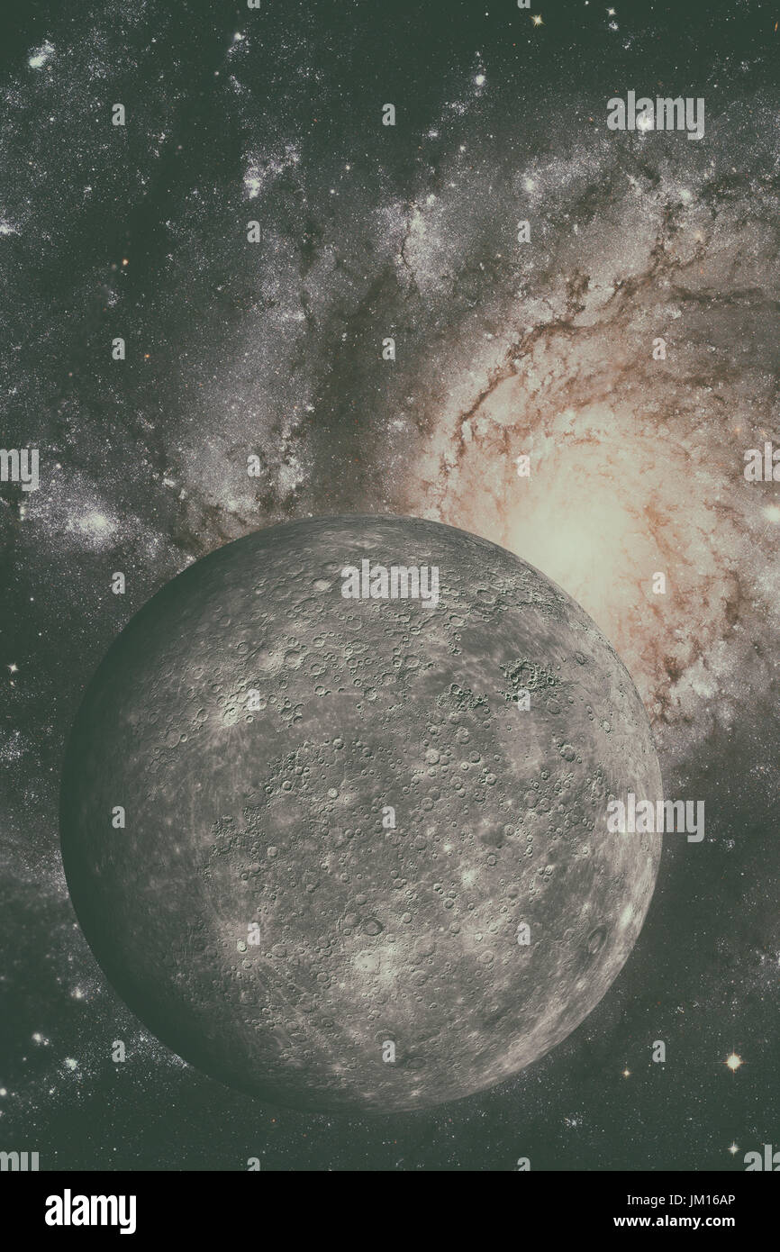 Il sistema solare - Mercurio. È la più piccola e più vicina al sole delle otto pianeti del sistema solare, con un periodo orbitale di circa 88 Terra d Foto Stock