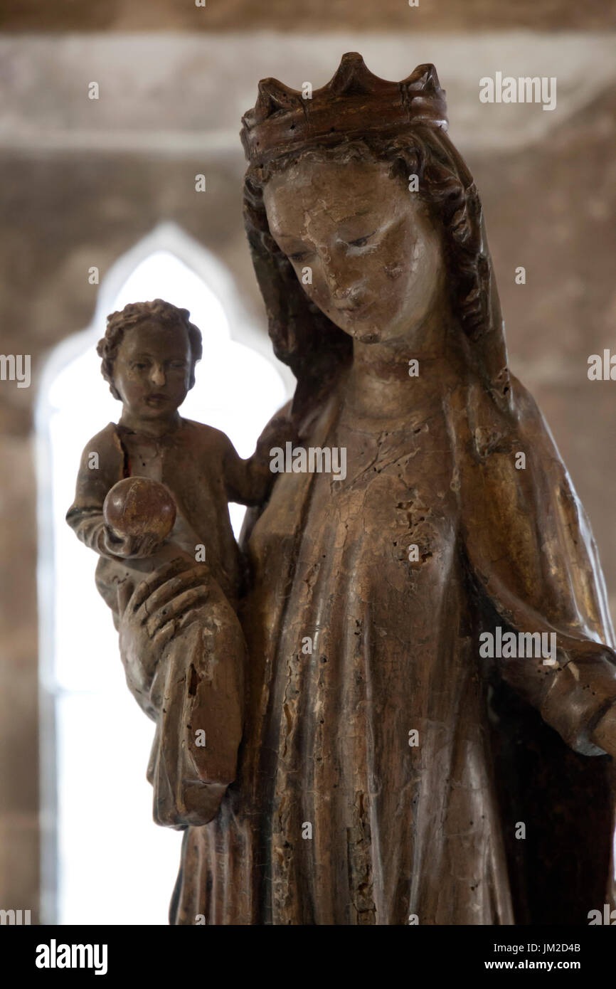 La statua della Vergine Maria e Gesù Bambino, Berkeley Castle, Berkeley, Gloucestershire, Regno Unito Foto Stock