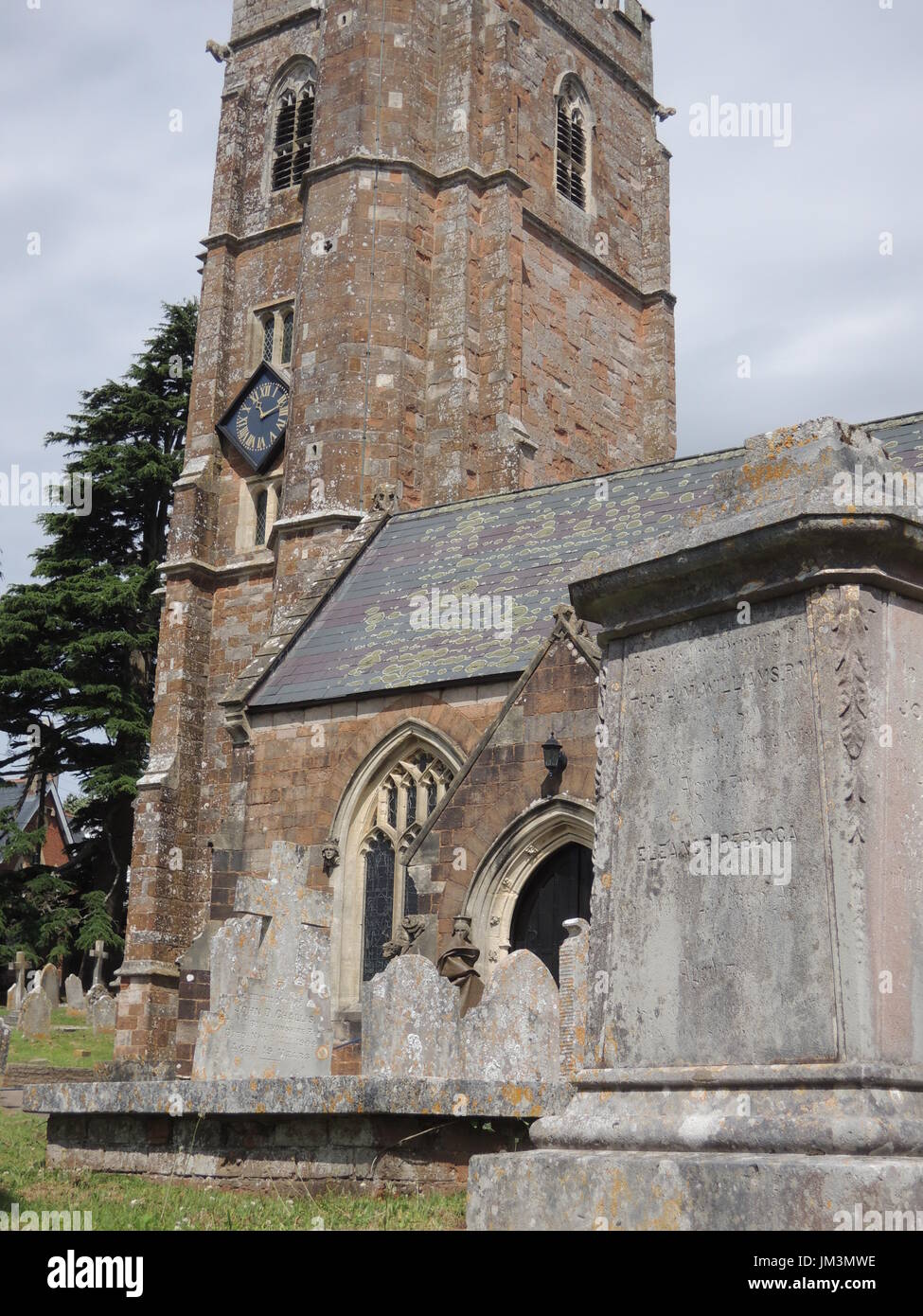 Lympstone, Devon, la Chiesa Parrocchiale e il cimitero Foto Stock