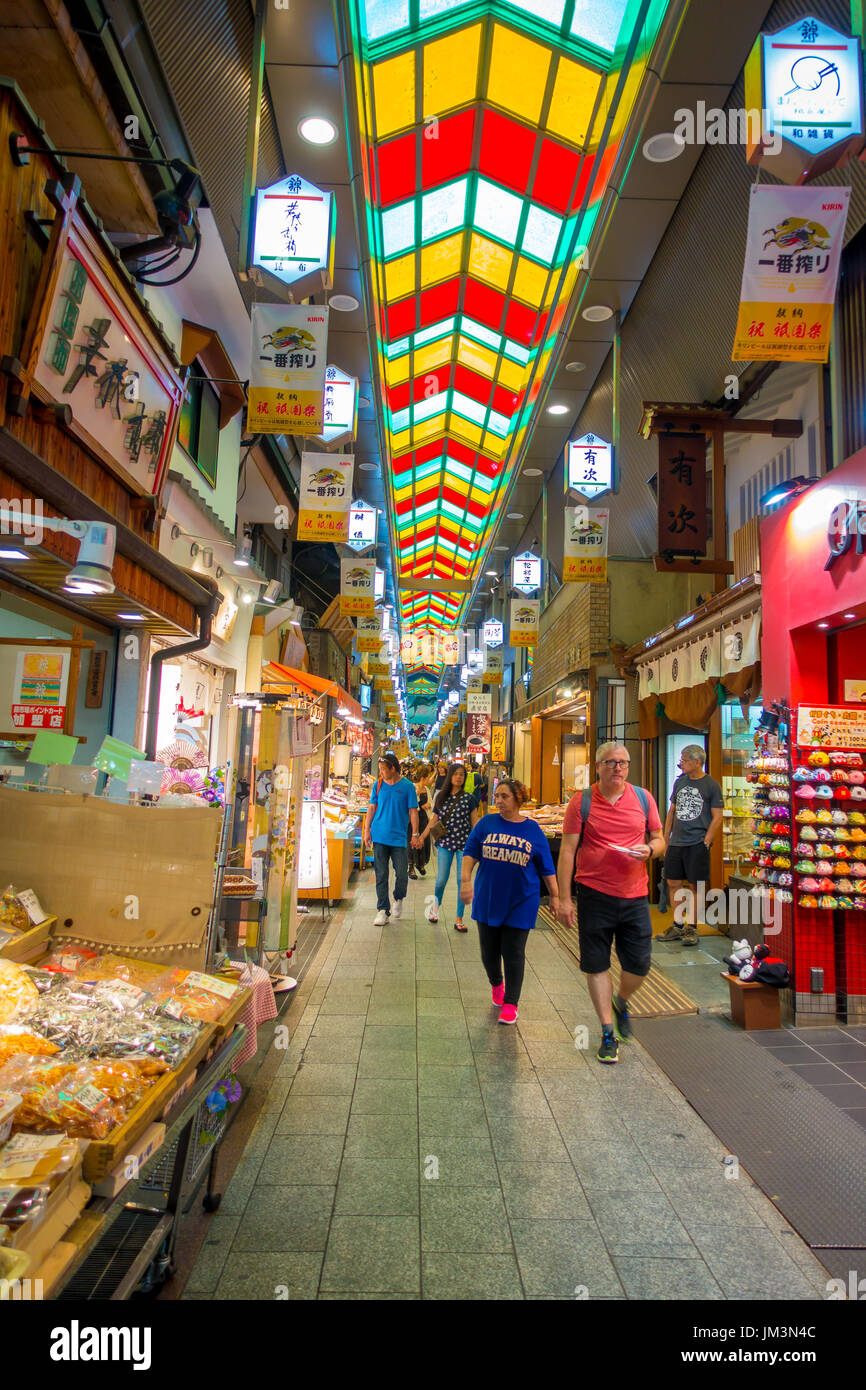 HAKONE, Giappone - Luglio 02, 2017: pesce secco in Teramachi, è una piscina shopping street si trova nel centro della citta' di Kyoto Foto Stock