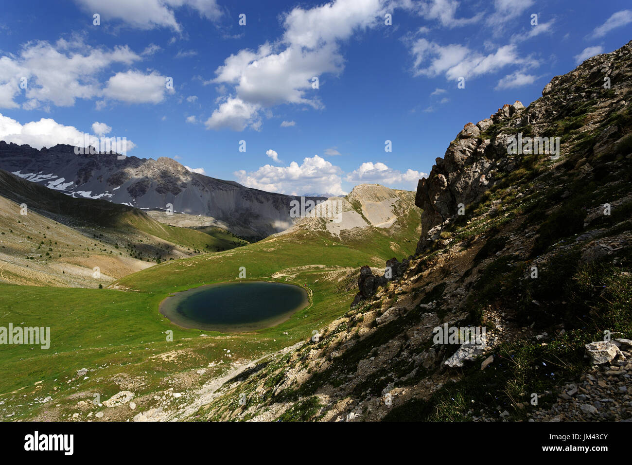 Lac de Souliers vicino al Col d'Izoard, Hautes-Alpes, Parc National Regional du Queyras, Francia. Foto Stock