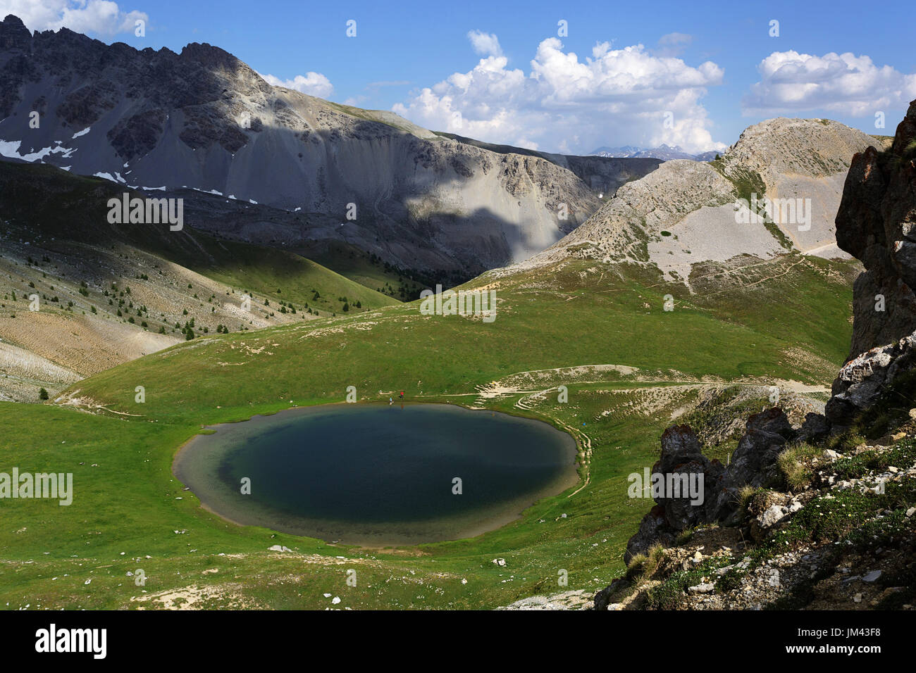 Lac de Souliers vicino al Col d'Izoard, Hautes-Alpes, Parc National Regional du Queyras, Francia. Foto Stock