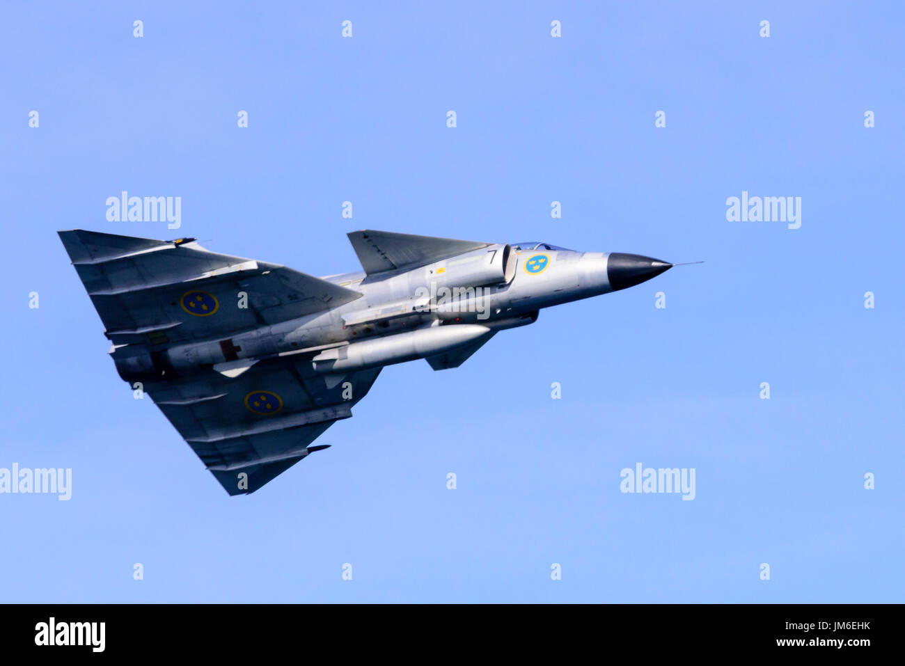 Saab 37 Viggen fighter aircraft esegue a Bray Air Show. Foto Stock