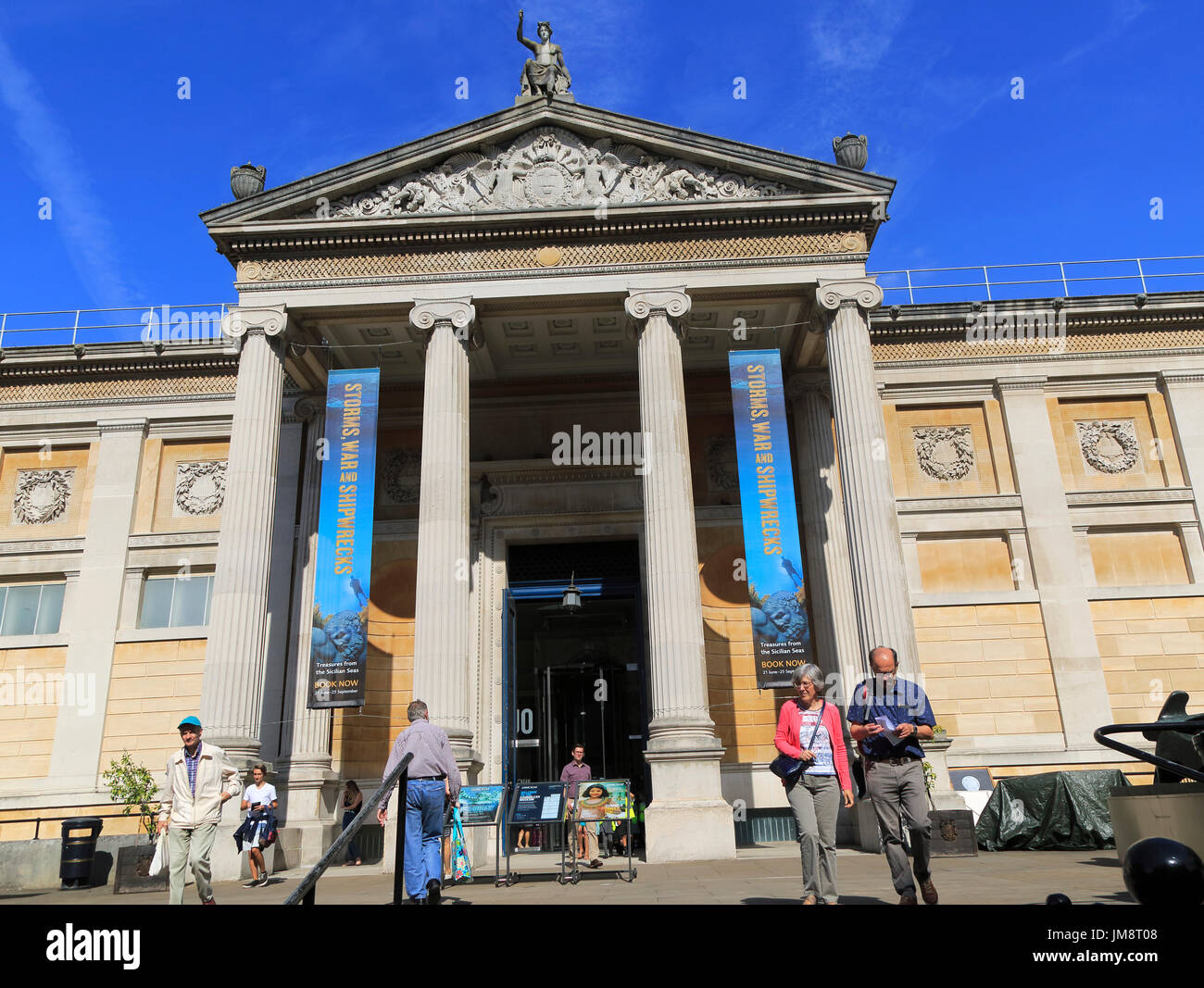 Ashmolean Museummain ingresso, Università di Oxford, England, Regno Unito architetto Charles Robert Cockerell, 1841-1845 Foto Stock