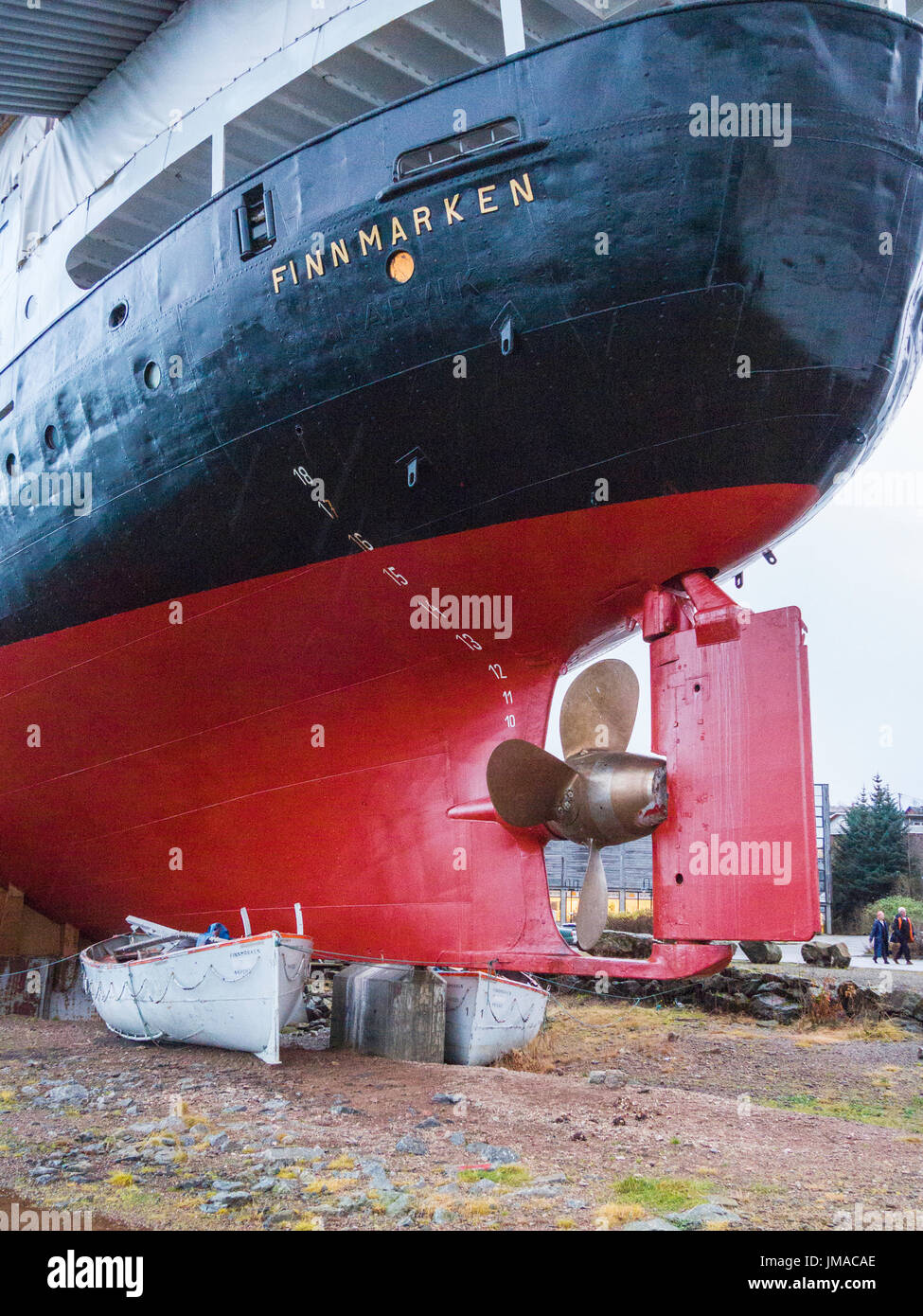 L'ex Coastal Express la nave di crociera, MS Finnmarken, il più grande del mondo artefatto museo, si trova presso il Museo di Hurtigruten, Stokmarknes, Norvegia. Foto Stock