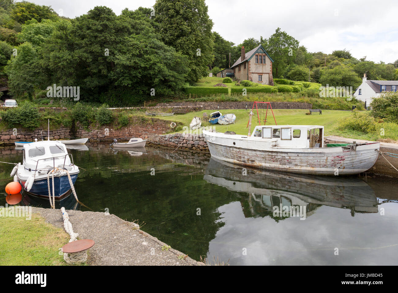 Corrie Harbour, Isle of Arran, costa ovest della Scozia, Regno Unito Foto Stock