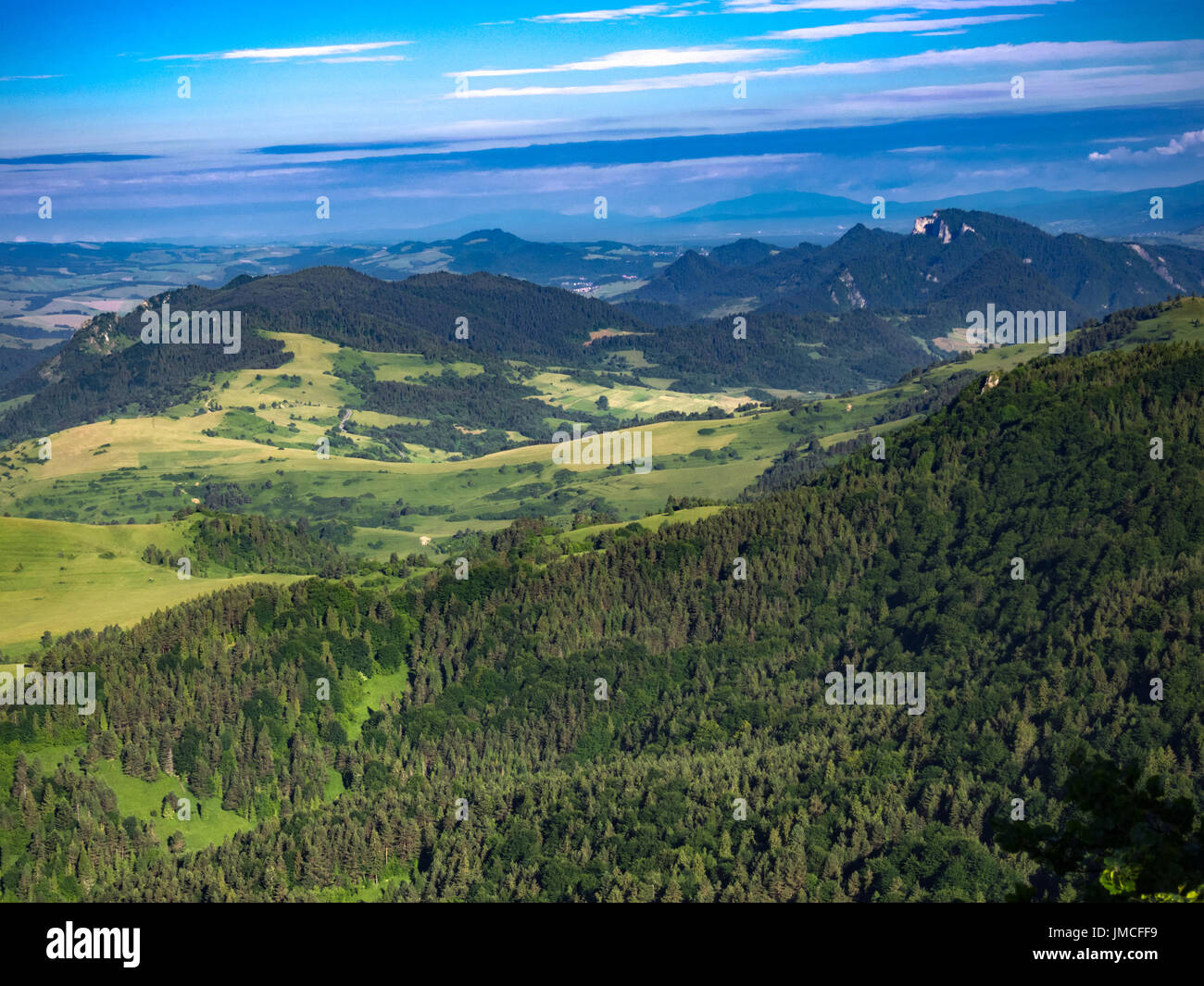 Tre Corone (Trzy Korony) Monte dal Monte Wysoka (Vysoke Skalky), Pieniny, Slovakia-Poland confine. Foto Stock