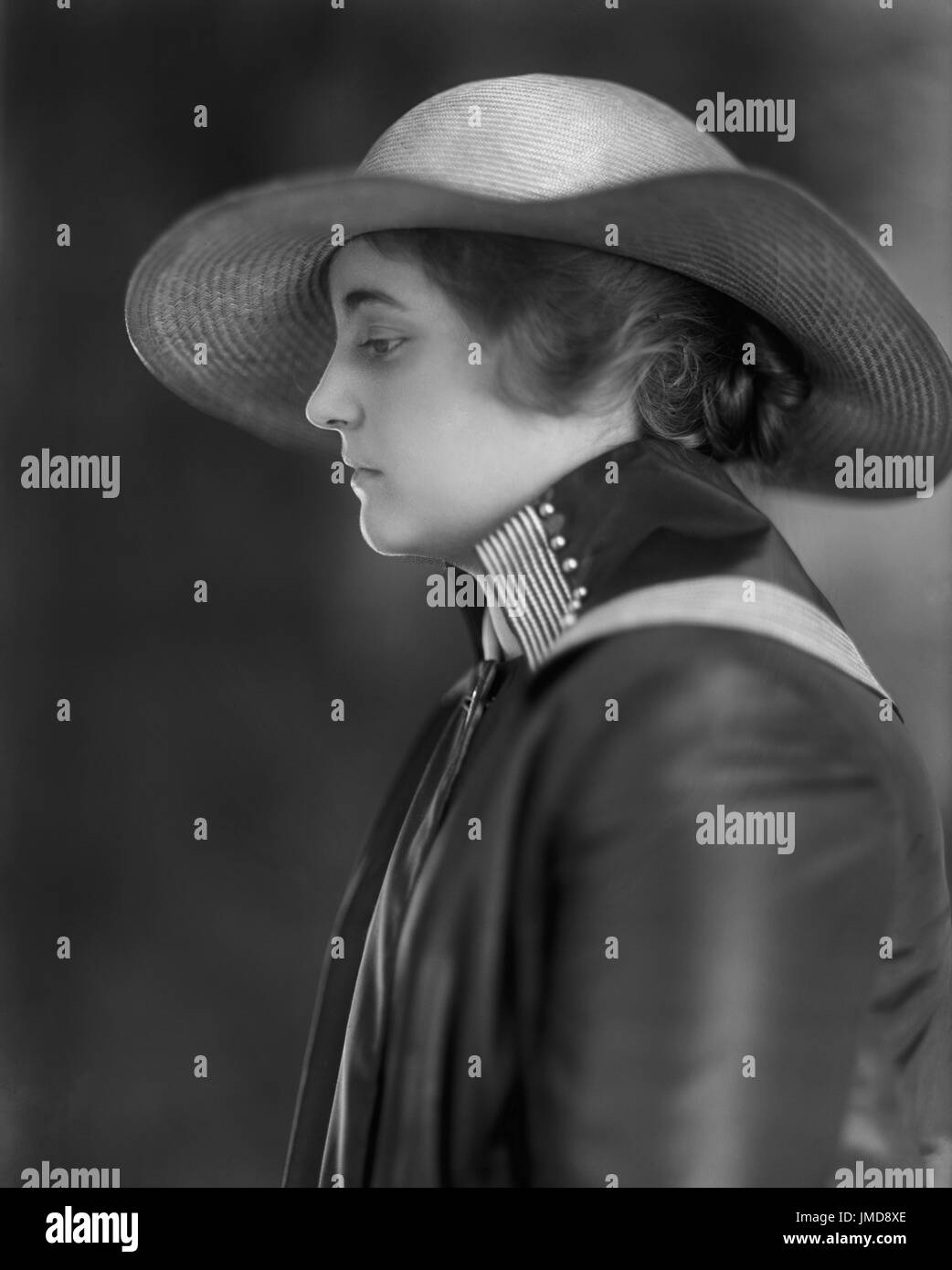 Teatro e attrice cinematografica Tallulah Bankhead, testa e spalle Profilo, Harris & Ewing, 1920 Foto Stock