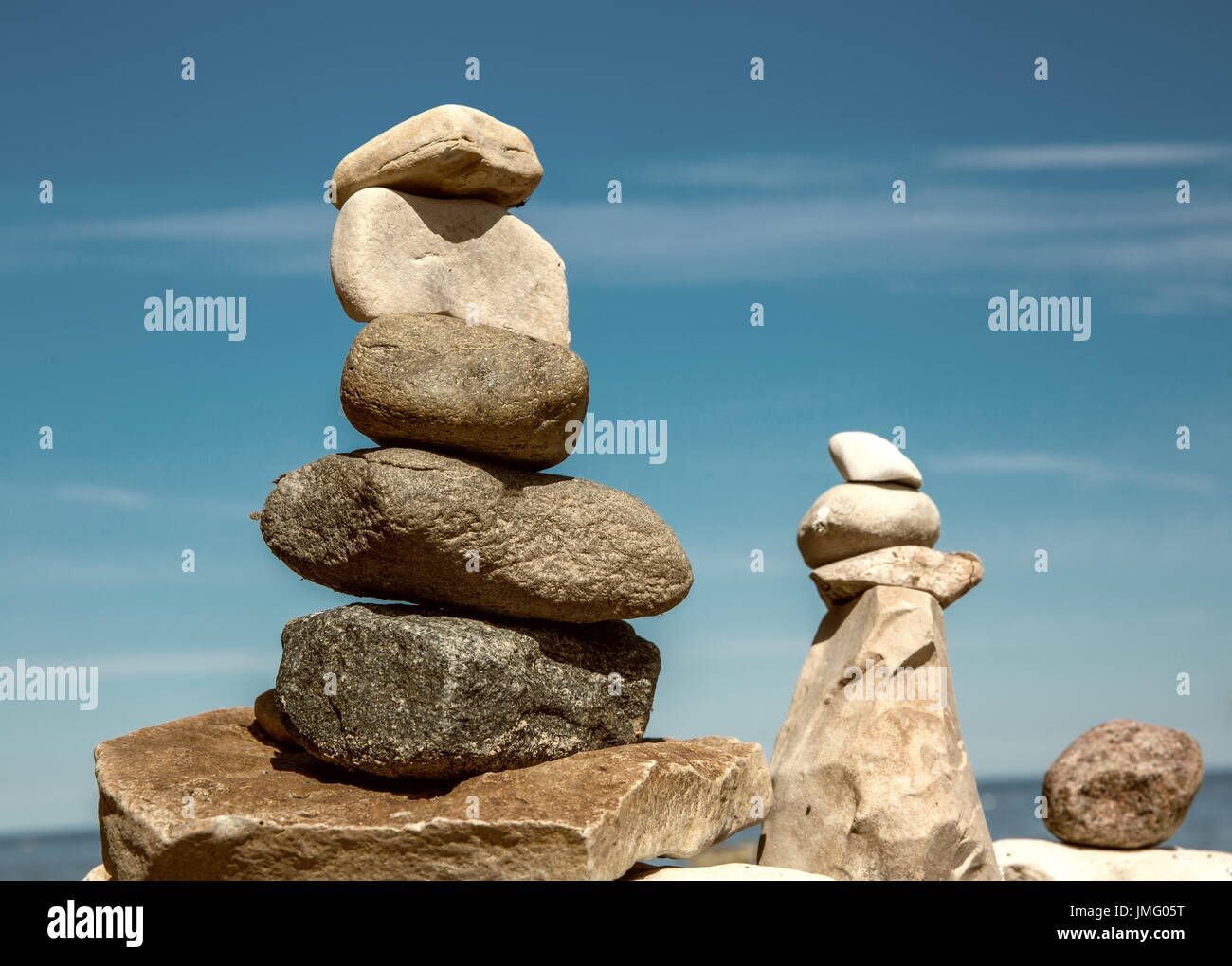 Equilibrio Zen di pietre Foto Stock