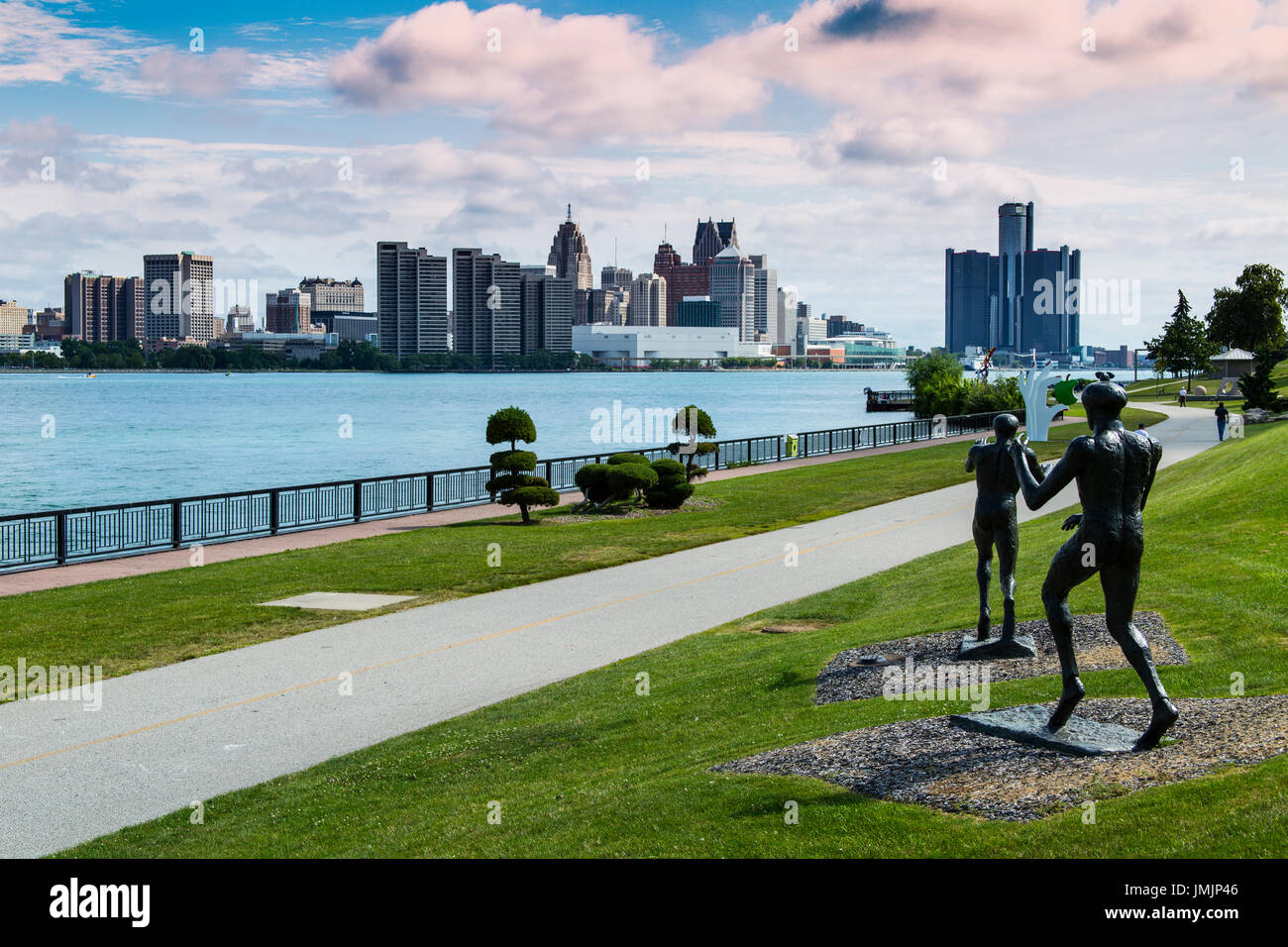 La scultura; Parco Windsor Ontario Canada. La scultura battenti uomini dalle dame Elisabeth Frink Foto Stock