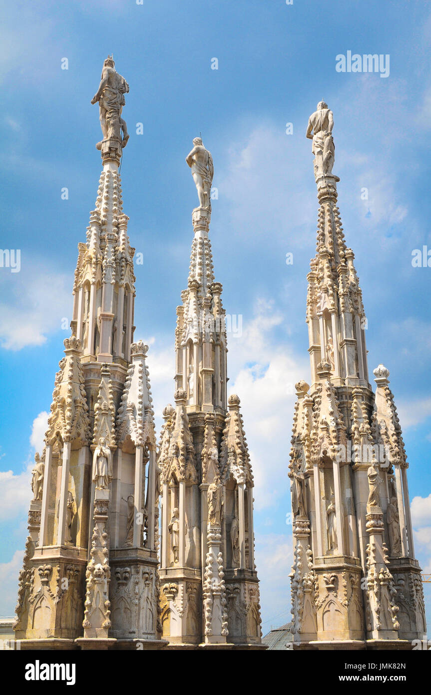 Dettagli architettonici del famoso Duomo di Milano in Italia Foto Stock