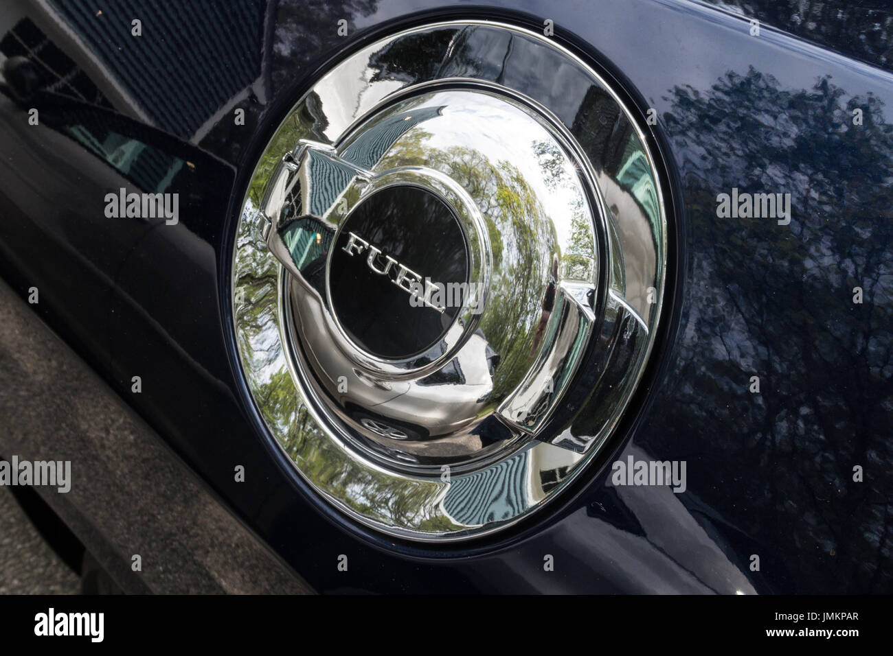 Il serbatoio di gas cappuccio su una macchina moderna, STATI UNITI D'AMERICA Foto Stock