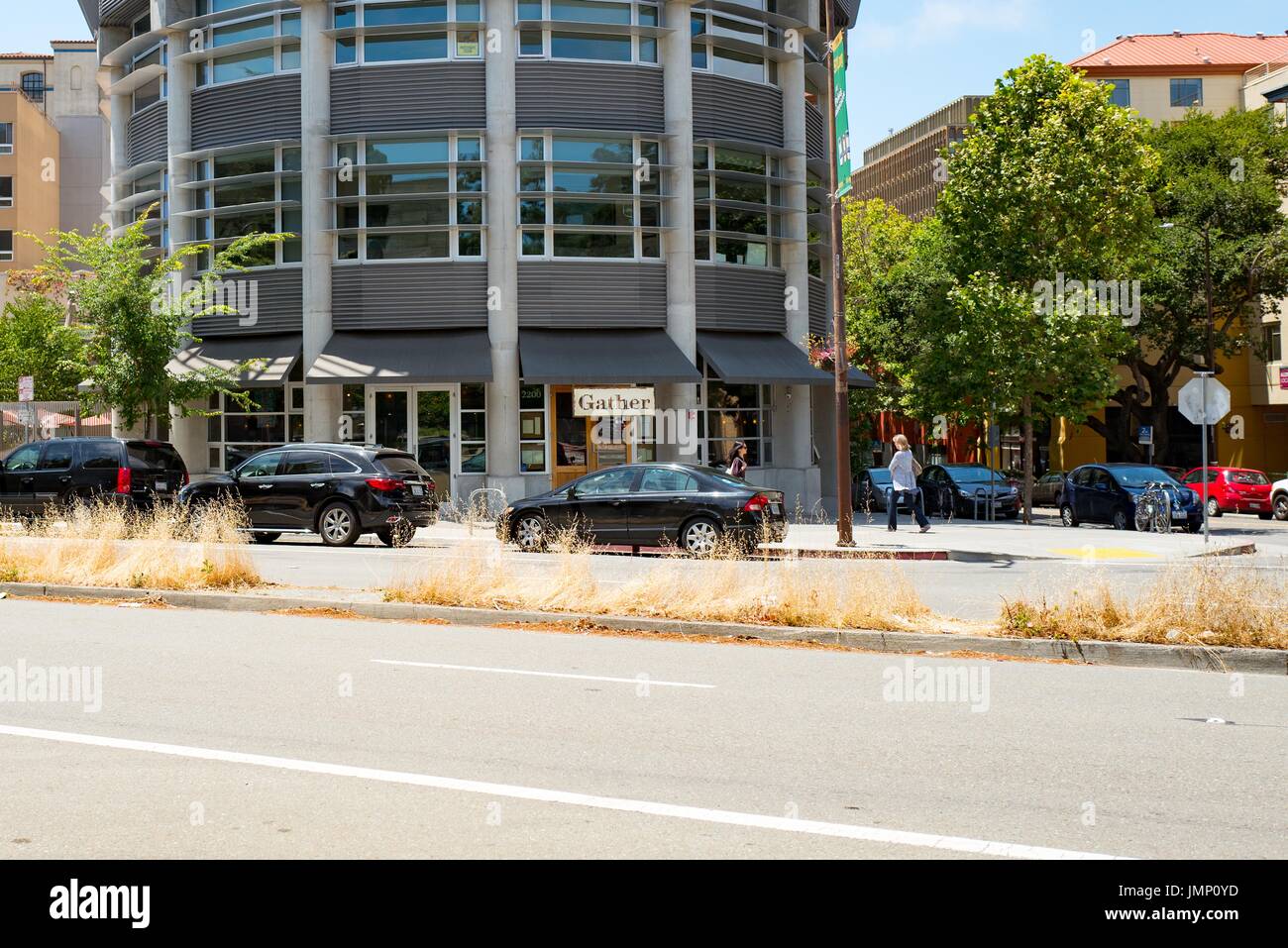 Facciata di raccogliere ristorante, una rinomata azienda agricola alla tavola ristorante di Berkeley, California, 2 luglio 2017. Foto Stock