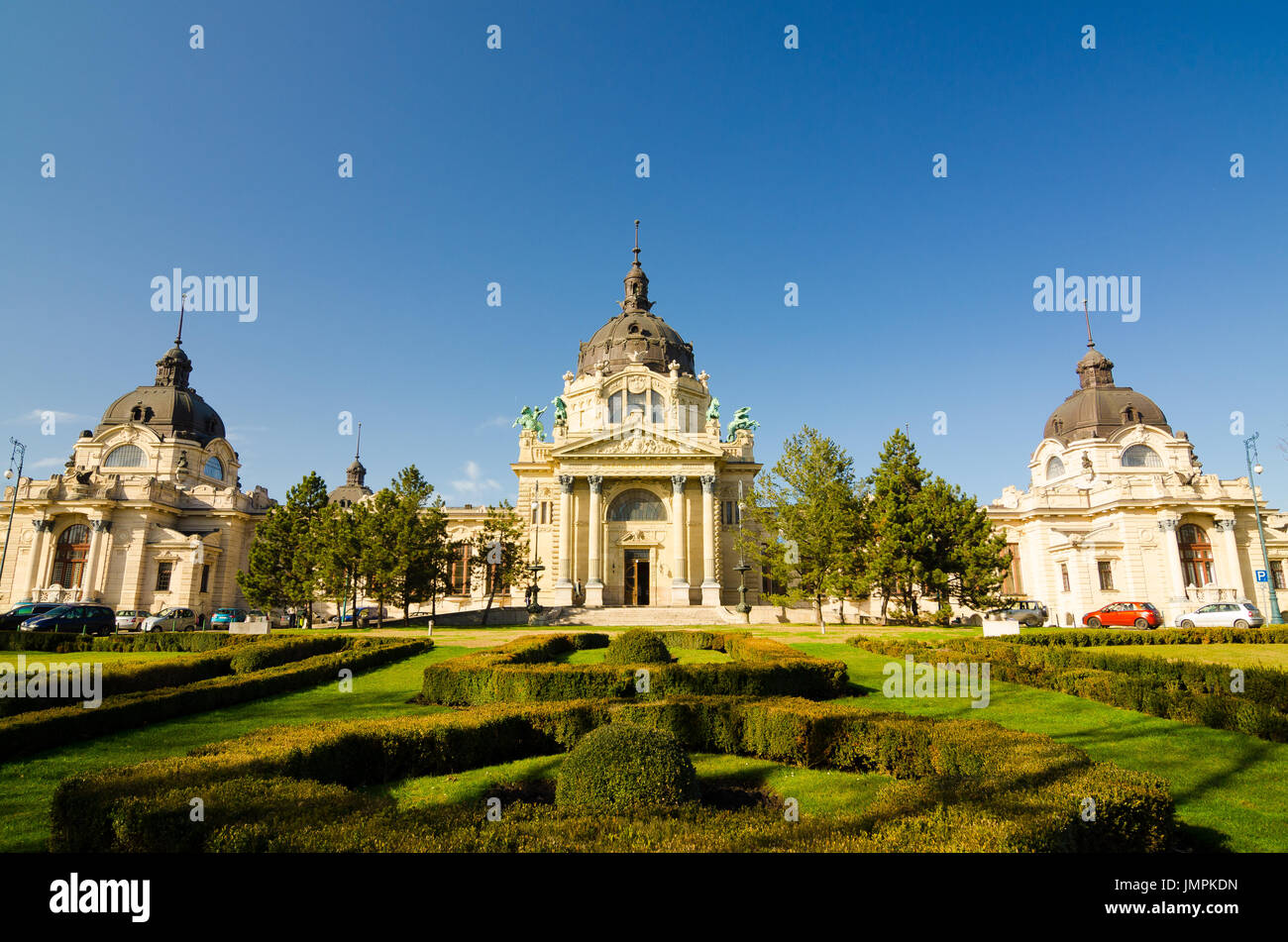 BUDAPEST, Ungheria - 22 febbraio 2016: il famoso Szechenyi bagni termali di Budapest, in Ungheria Foto Stock