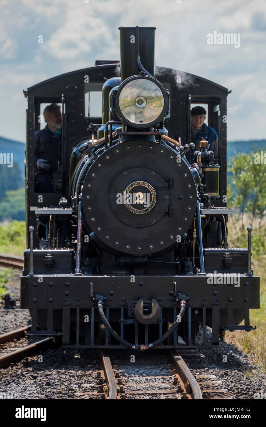 Il Brecon ferrovia di montagna (gallese: Rheilffordd Mynydd Brycheiniog) è un 1 ft 113⁄4 in (603 mm) a scartamento ridotto ferroviario turistico che corre attraverso il Brecon Beacons lungo tutta la lunghezza del serbatoio Pontsticill e salita Foto Stock