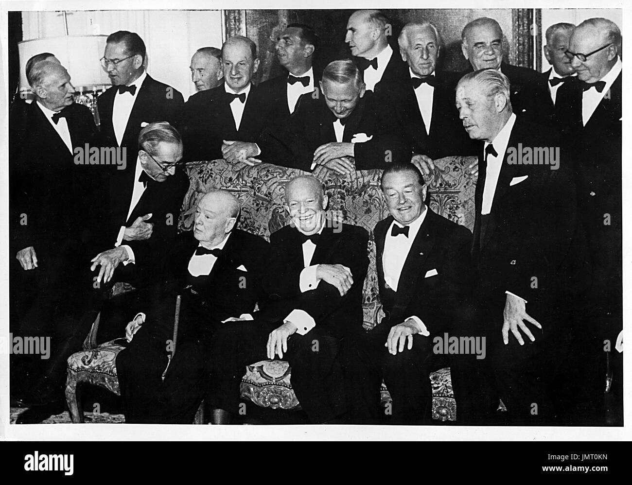 Londra, GBR - febbraio 9. 1959 -- ventuno guerra britannica leader erano  gli ospiti del Presidente degli Stati Uniti Dwight D. Eisenhower a cena  dato all'Ambasciatore degli Stati Uniti in questa casa