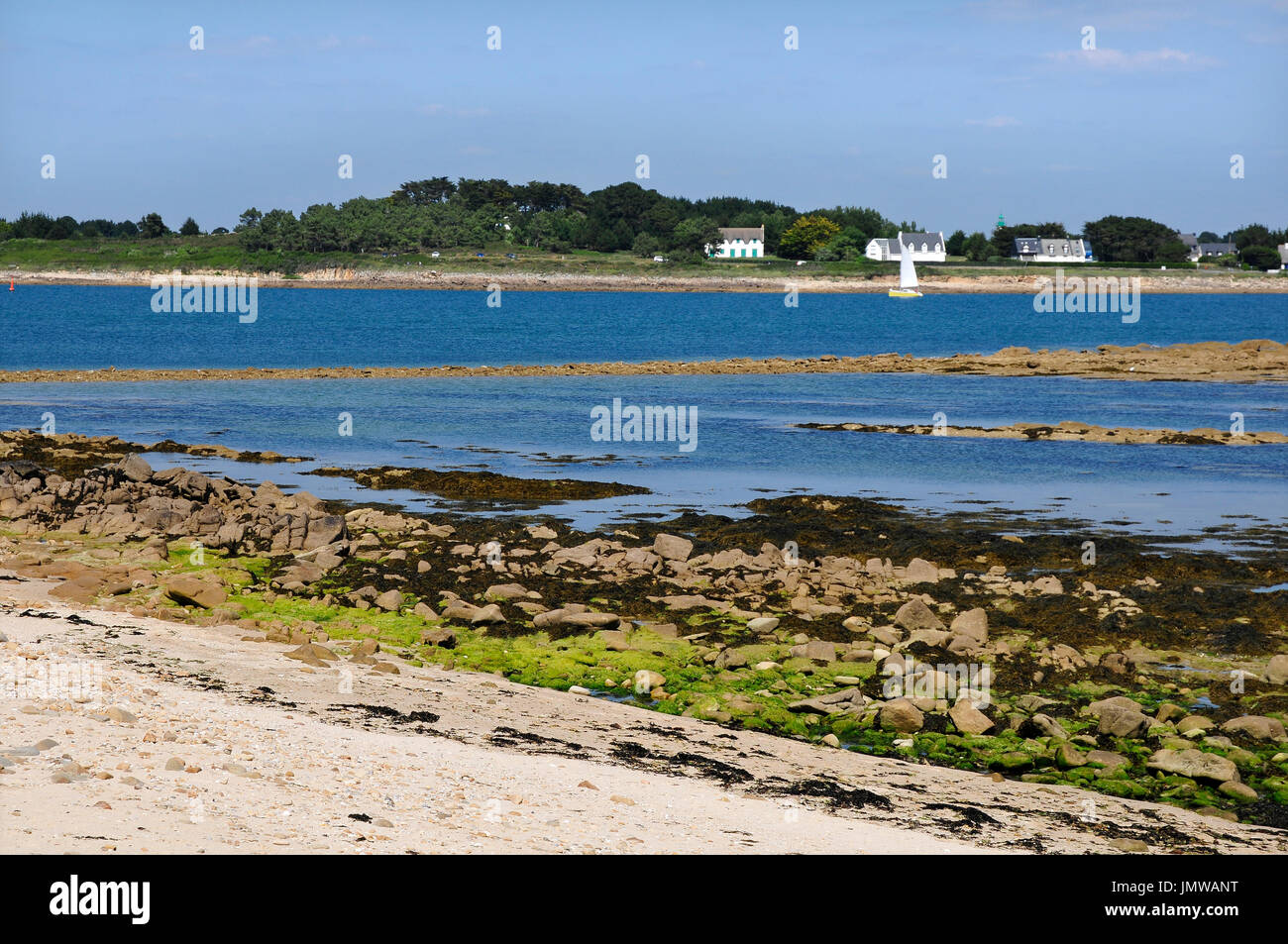 Spiaggia di La Trinite sur Mer in Francia nel dipartimento di Morbihan, in Bretagna nel nord-ovest della Francia Foto Stock