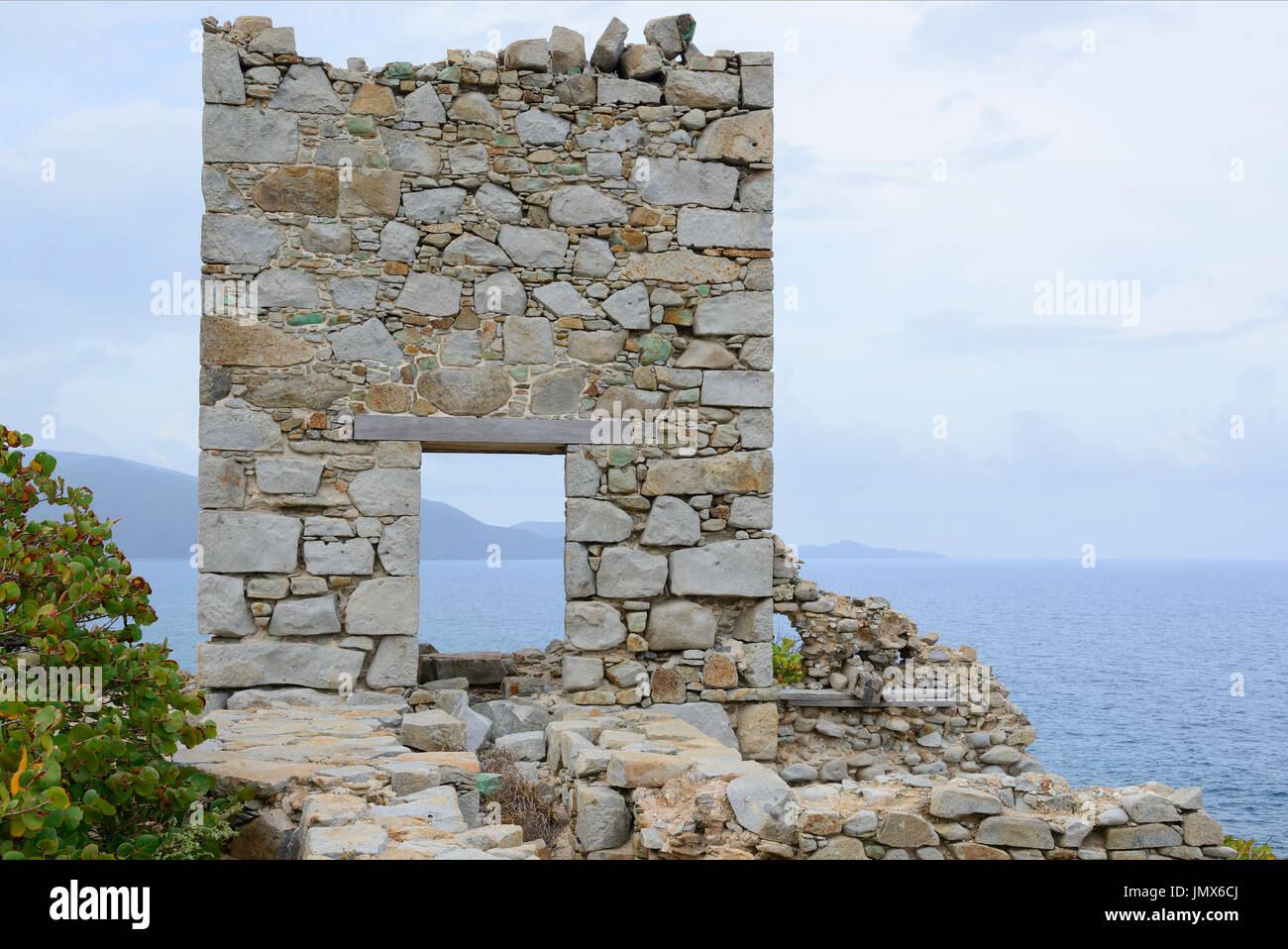 Le rovine di miniera di rame nel punto nationalpark, Virgin Gorda Isola, Isole Vergini Britanniche, Isole dei Caraibi Foto Stock