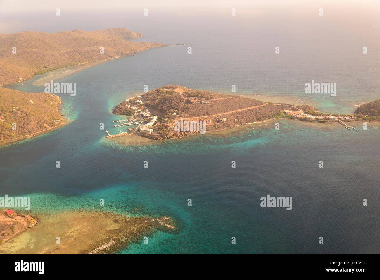La fotografia aerea da Tortola Island, isola di Tortola, Isole Vergini Britanniche, Mar dei Caraibi Foto Stock