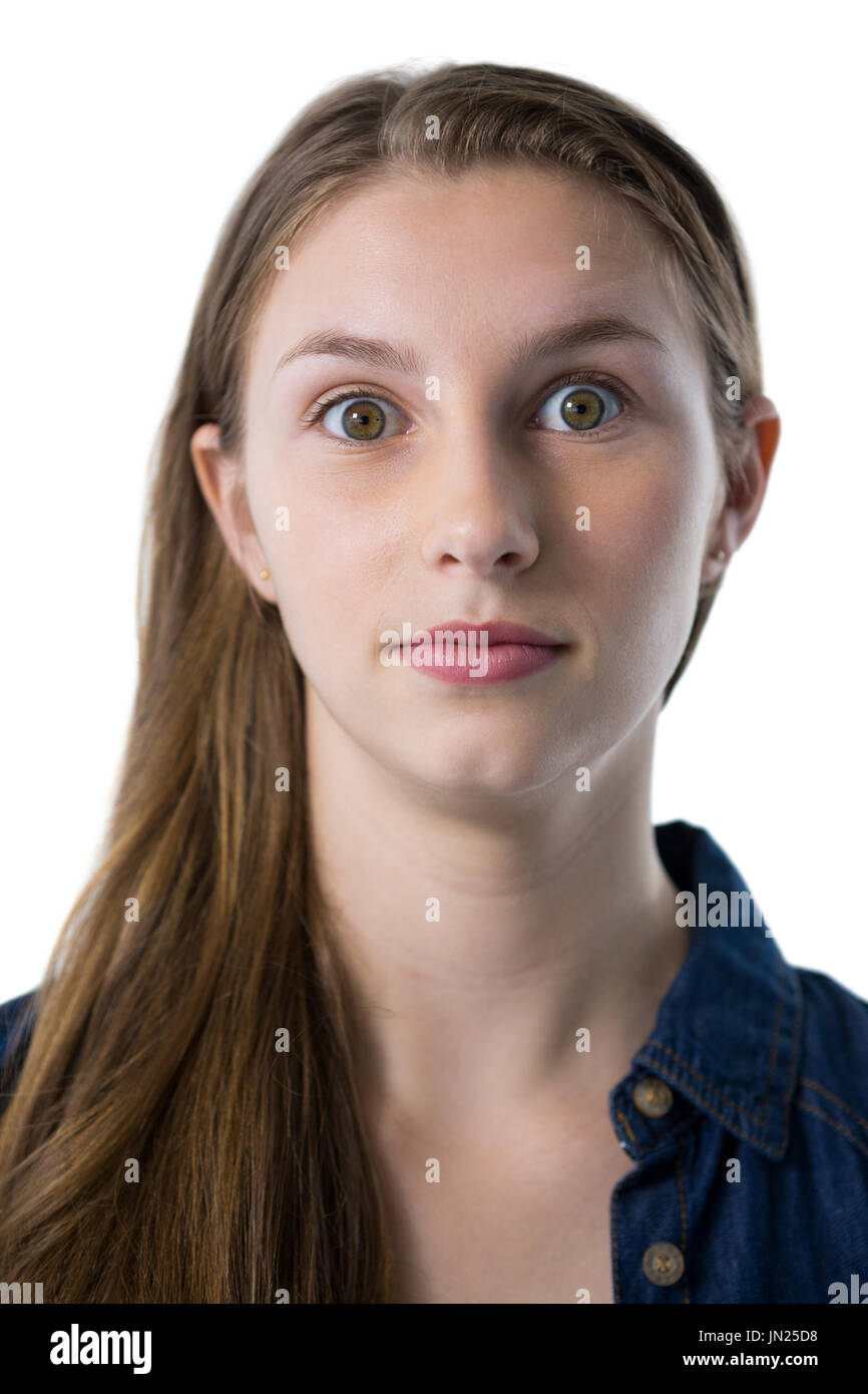 Close-up di fiducioso ragazza adolescente guardando la fotocamera Foto Stock