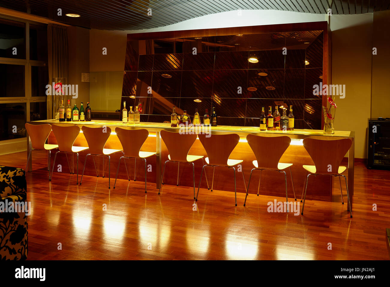 CARAMANICO, Abruzzo, Italia - 22 novembre 2014: Elegante lounge bar interno La Reserve Hotel un famoso centro benessere a Caramanico Terme. Foto Stock