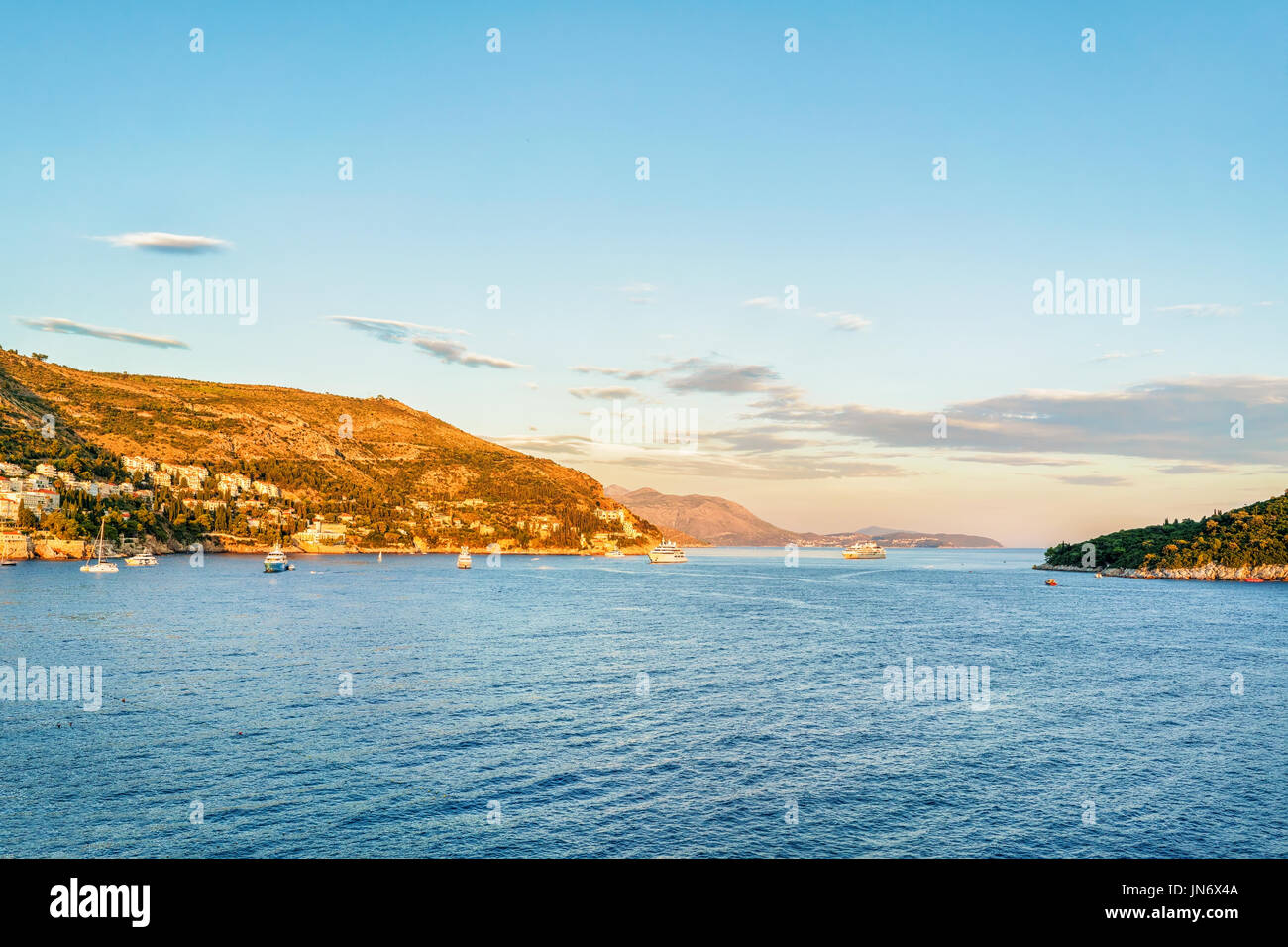 Nave a isola Lokrum nel mare Adriatico di Dubrovnik, Croazia Foto Stock