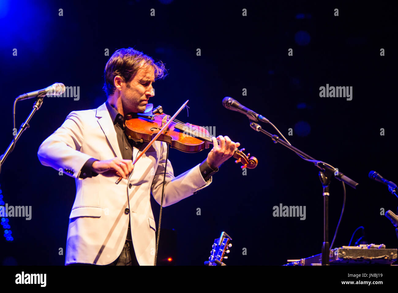 Brooklyn, NY - 28 luglio 2017. Una folla stimata a 9.000 riempito il Prospect Park Bandshell, con una stima di 3 mila al di fuori del recinto per un concerto b Foto Stock