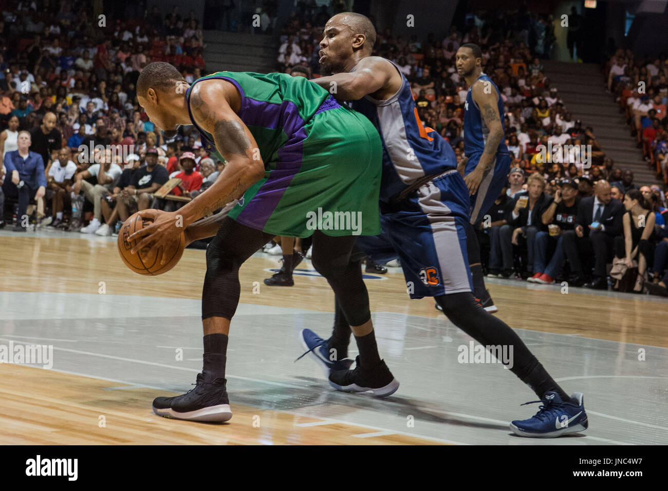 20 3's Company protegge Rashard Lewis 9 3 Headed Monsters durante il gioco 3 Big3 settimana 5 torneo 3-on-3 UIC Pavilion luglio 23,2017 Chicago, Illinois. Foto Stock