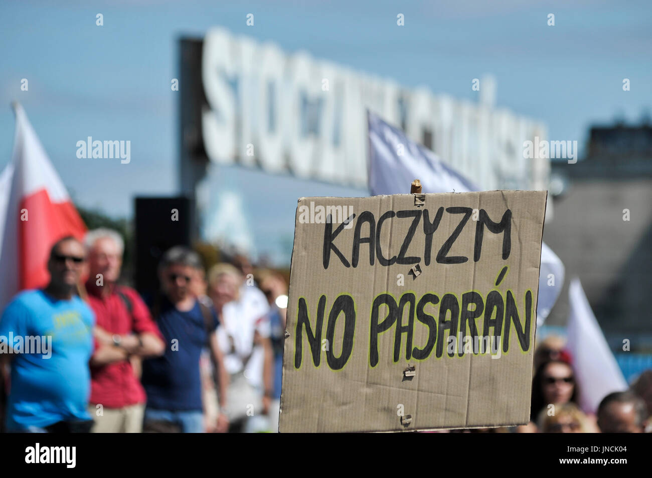 I manifestanti contro le nuove riforme giudiziarie sulla piazza di solidarietà in Gdansk, Polonia. 22 luglio 2017 © Wojciech Strozyk / Alamy Stock Photo Foto Stock