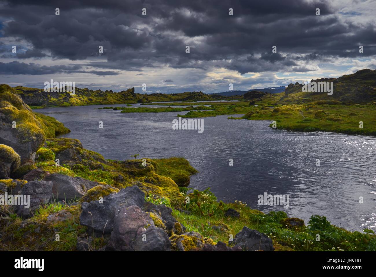 Il fiume Skaftá vicino al vulcano Laki nel sud dell'Islanda Foto Stock