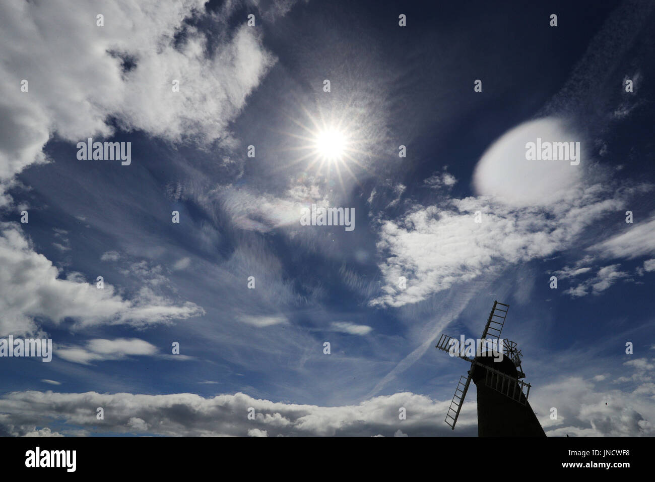 Tempo caldo a Whitburn Mulino a Vento a Sunderland. Foto Stock
