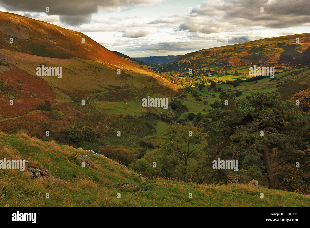 Valle tramonto nel Mid-Wales con le nuvole Foto Stock