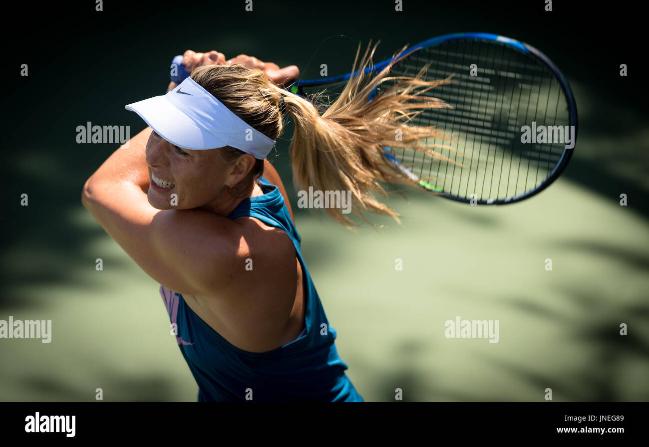 Stanford, Stati Uniti. 29 Luglio, 2017. Maria Sharapova della Russia in azione al 2017 Banca del West Classic WTA torneo internazionale di tennis © Jimmie48 Fotografia/Alamy Live News Foto Stock