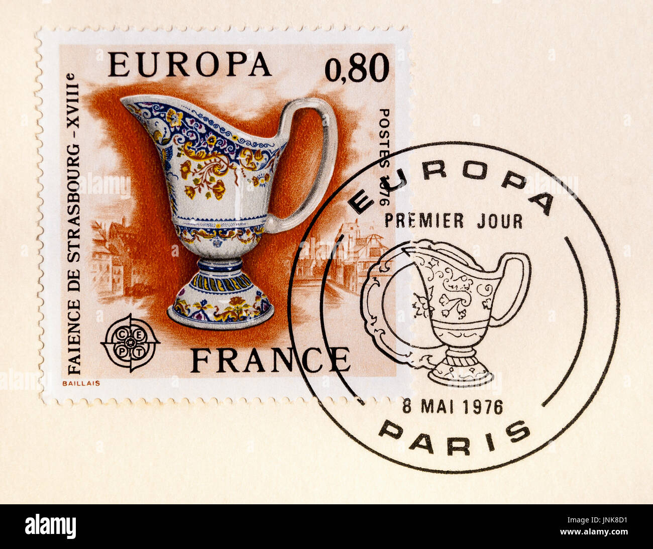 1° giorno problema francese di francobolli con speciali annulli postali  Europa, Parigi Foto stock - Alamy