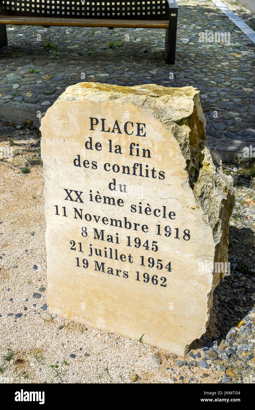 Marcatore di dating in pietra fine dei conflitti di guerra, Monein, Francia. Foto Stock