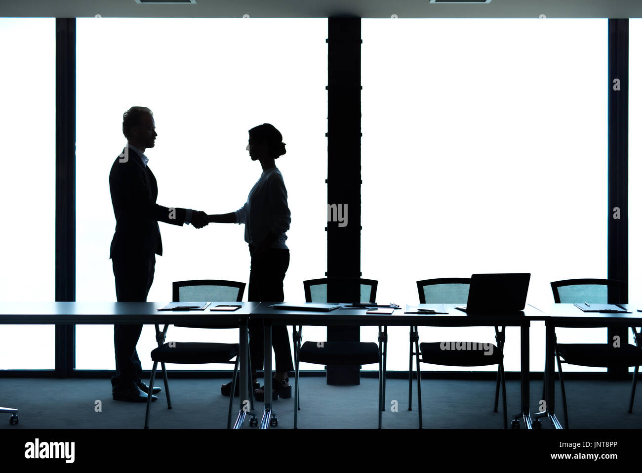 Business handshake. Concetto di partnership e il lavoro di squadra Foto Stock