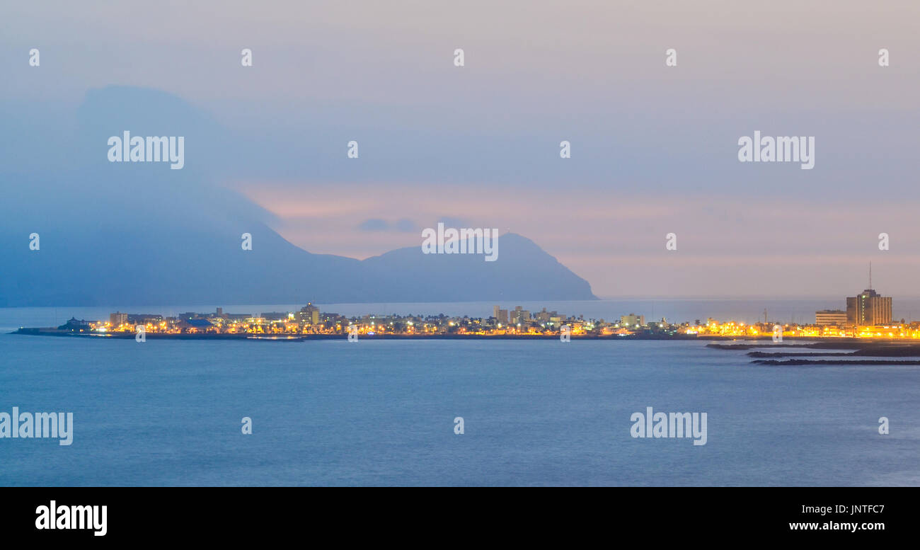 La costa di Lima Foto Stock