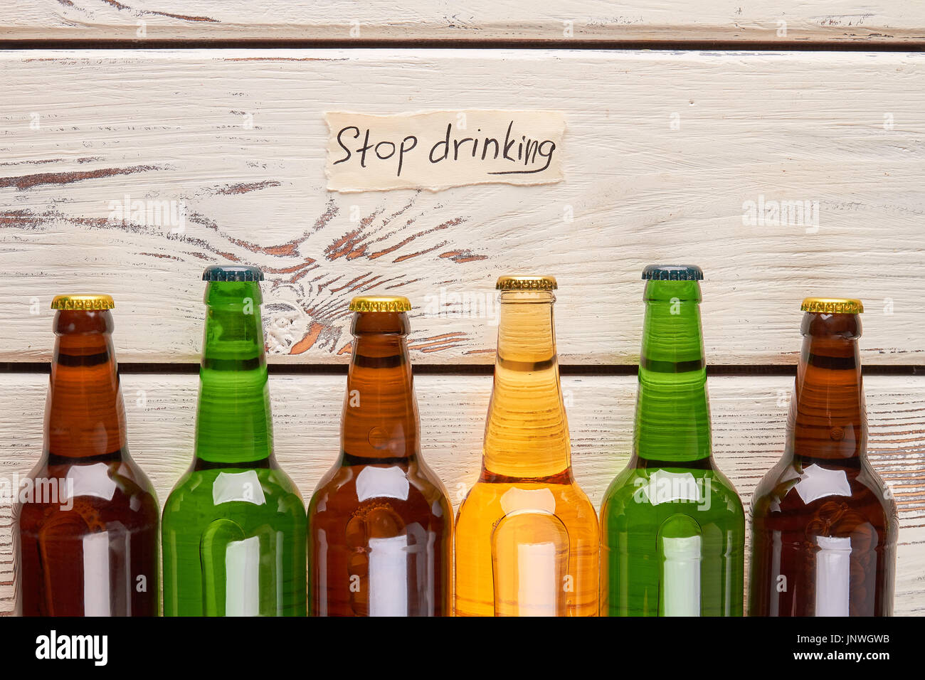 Bere alcool pericolose per la vita. Foto Stock