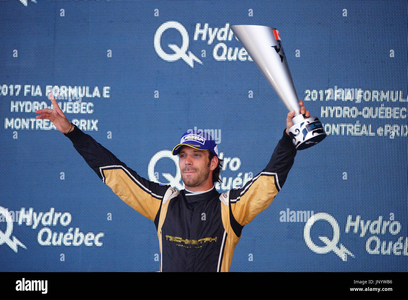 Montreal, Canada. Il 30 luglio, 2017. Jean-Eric Vergne vincitore della seconda gara della gara ePrix godendo il gusto della vittoria. Credit:Mario Beauregard/Alamy Live News Foto Stock