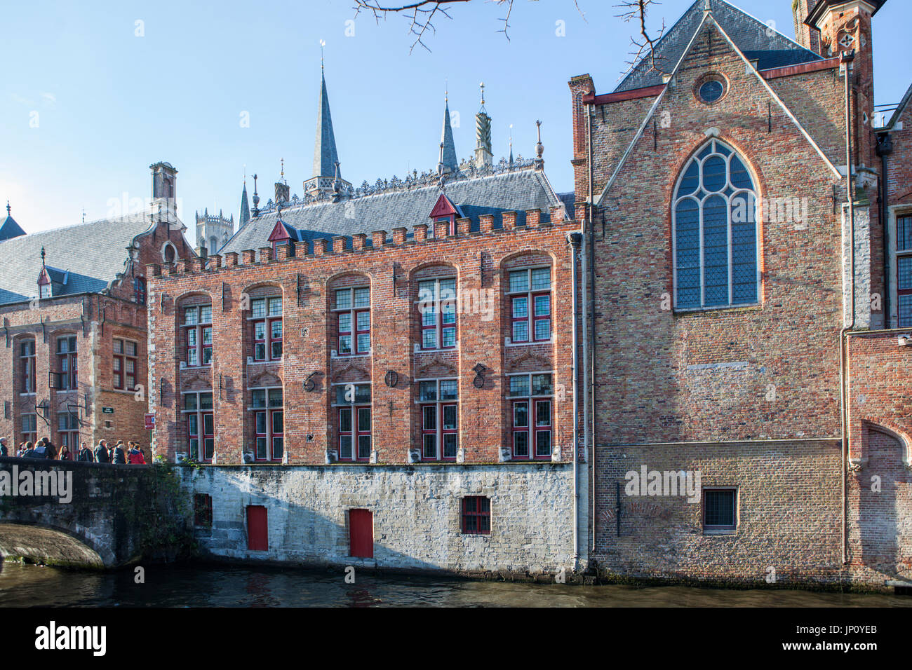 Bruges, Belgio - 31 Ottobre 2010: Groenerei canal, Bruges, un posto popolare per i turisti. Foto Stock