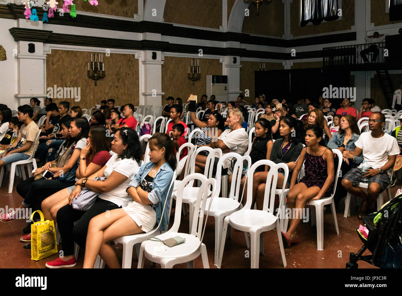 Spettacolo Culturale a Nayong Pilipino, Angeles City, Pampanga, Filippine Foto Stock
