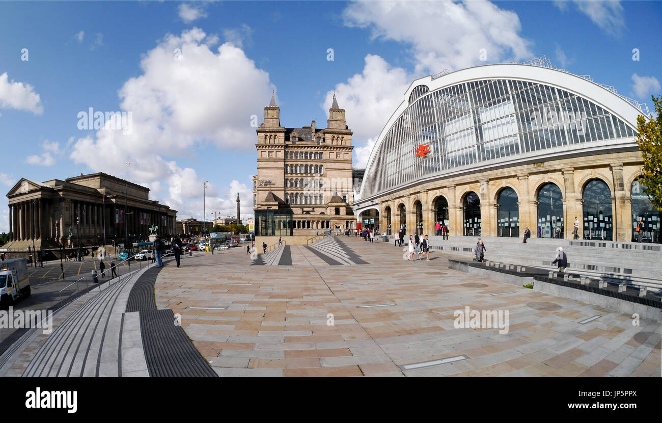 Panorama di Lime Street, Liverpool mostra (sinistra-destra) St Georges Hall, ex North Western Hotel e Lime Street stazione ferroviaria Liverpool Regno Unito Foto Stock