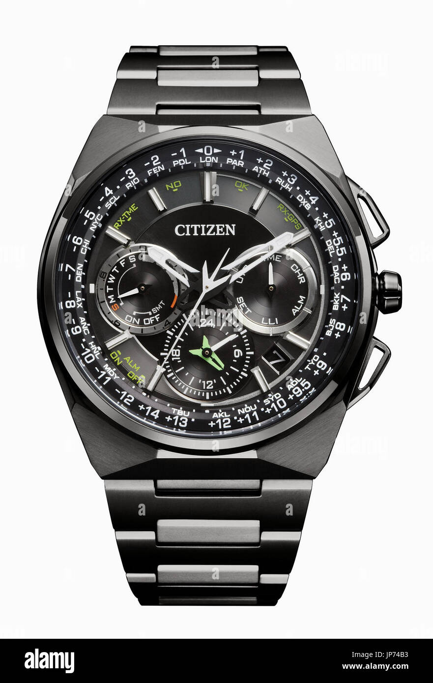 Citizen Watch Co. introduce il 19 marzo 2015, il suo nuovo Eco-Drive onda  Satellite F 900 modello, come si vede in questa foto scattata a Dic. 22,  2014. Il satellite GPS-orologio sincronizzato