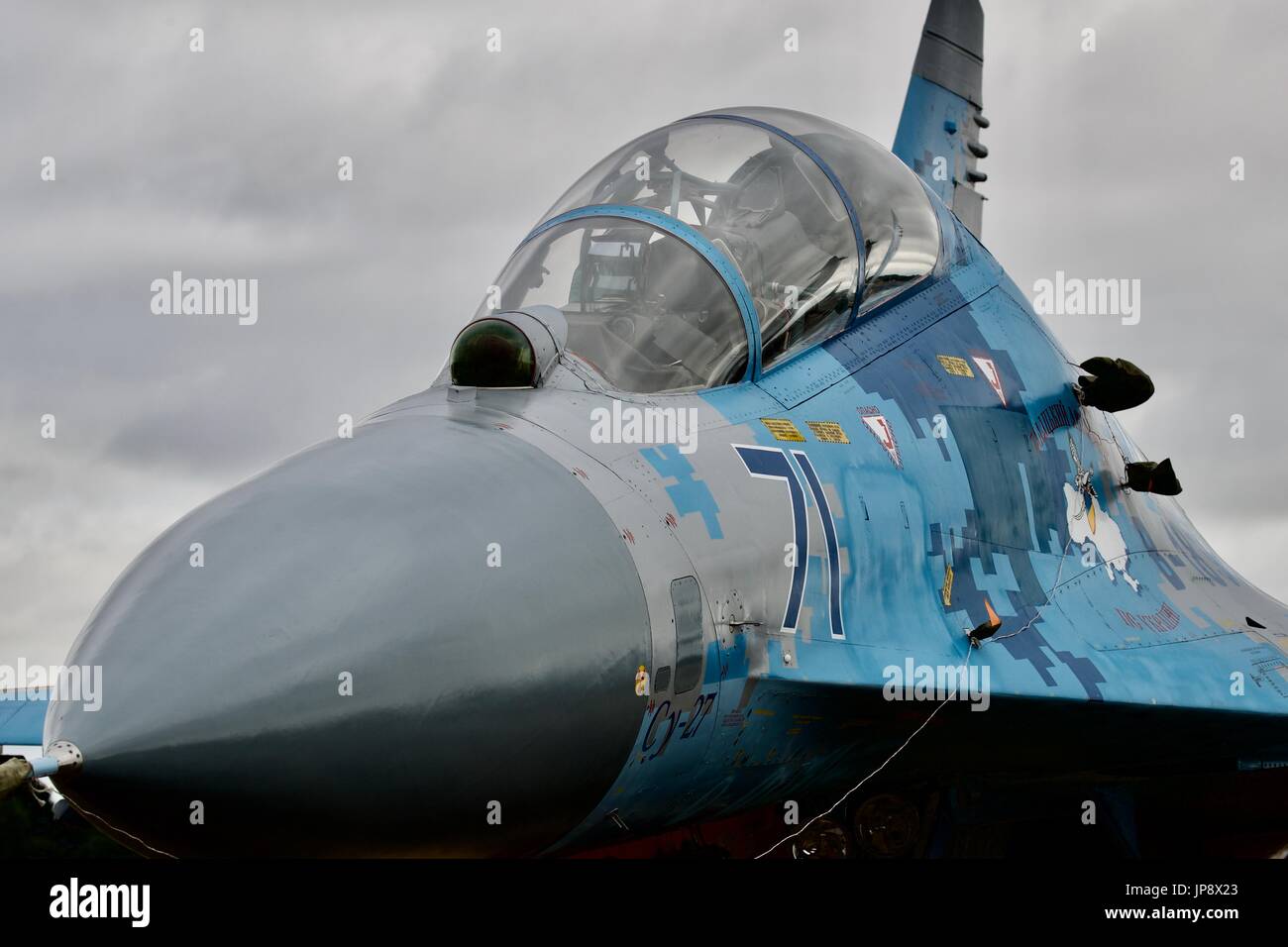 Ukrainian Air Force Su-27 il flanker in mostra statica al Royal International Air Tattoo 2017 Foto Stock