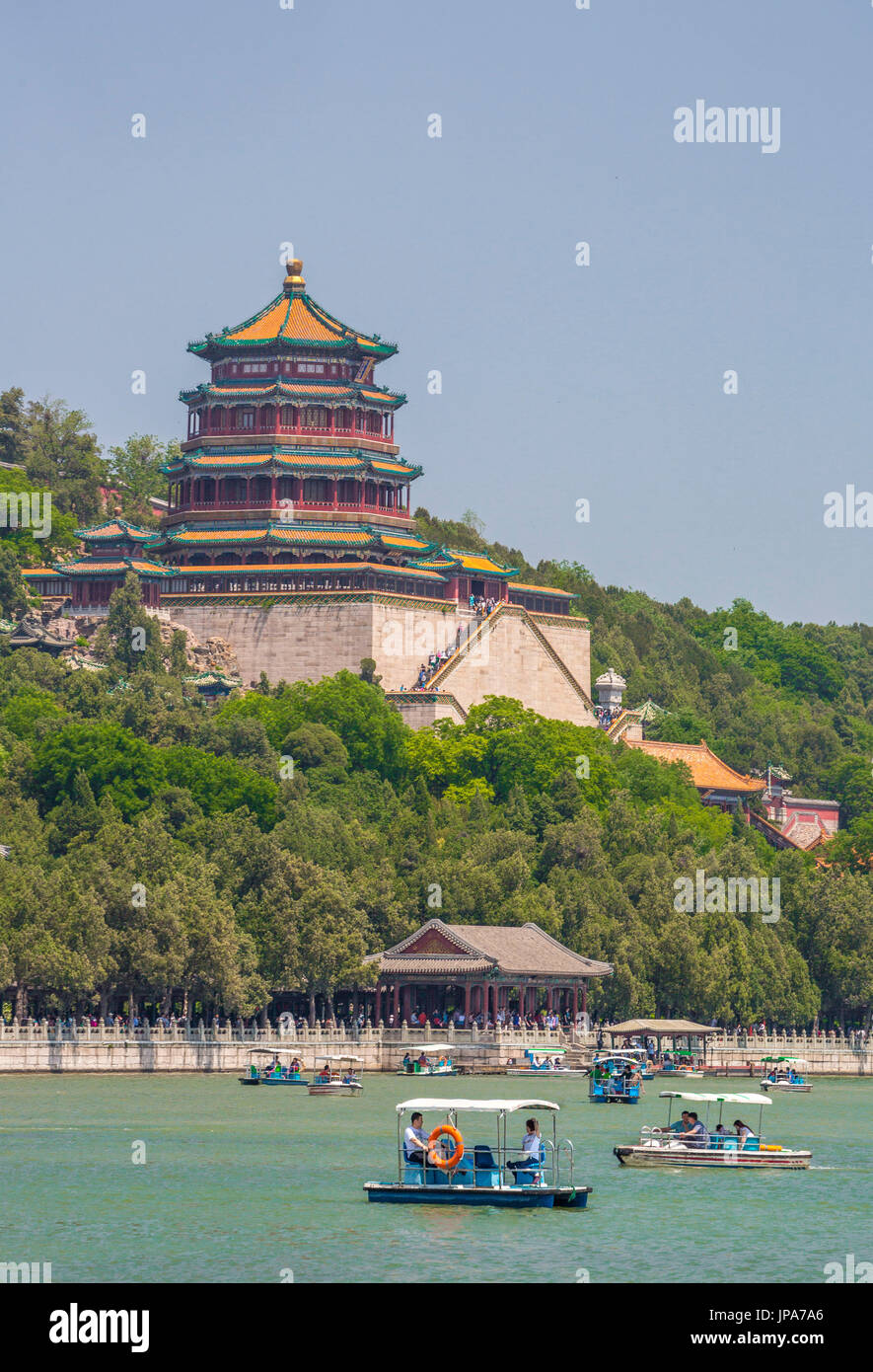Cina, Pechino, il Summer Palace, longevità Hill, buddista padiglione profumati, Lago Kunming Foto Stock
