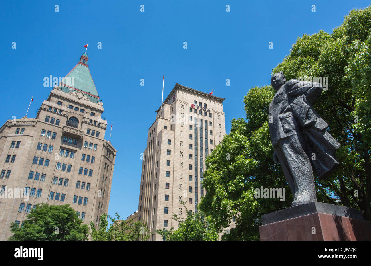 Cina Shanghai City, il Bund, Chen Yi statua Foto Stock