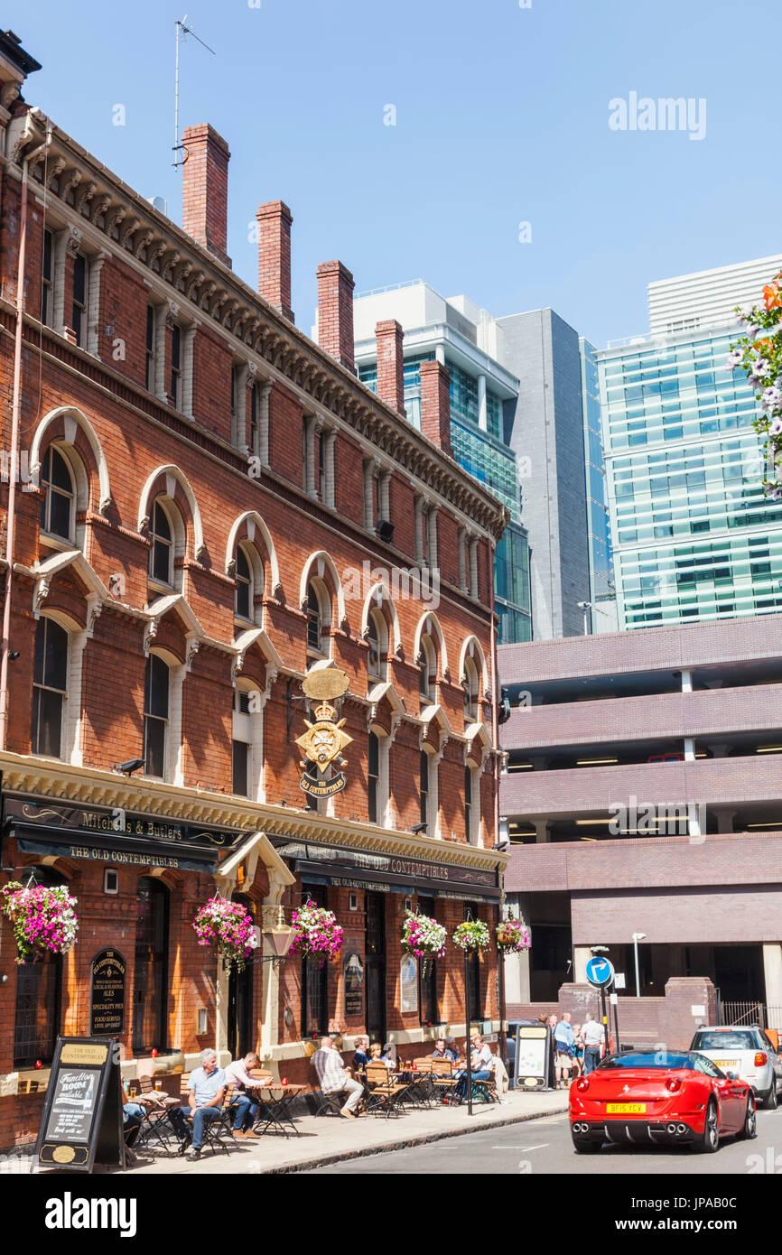 Inghilterra, West Midlands, Birmingham, Colmore Business District, il vecchio pub Contemptibles Foto Stock