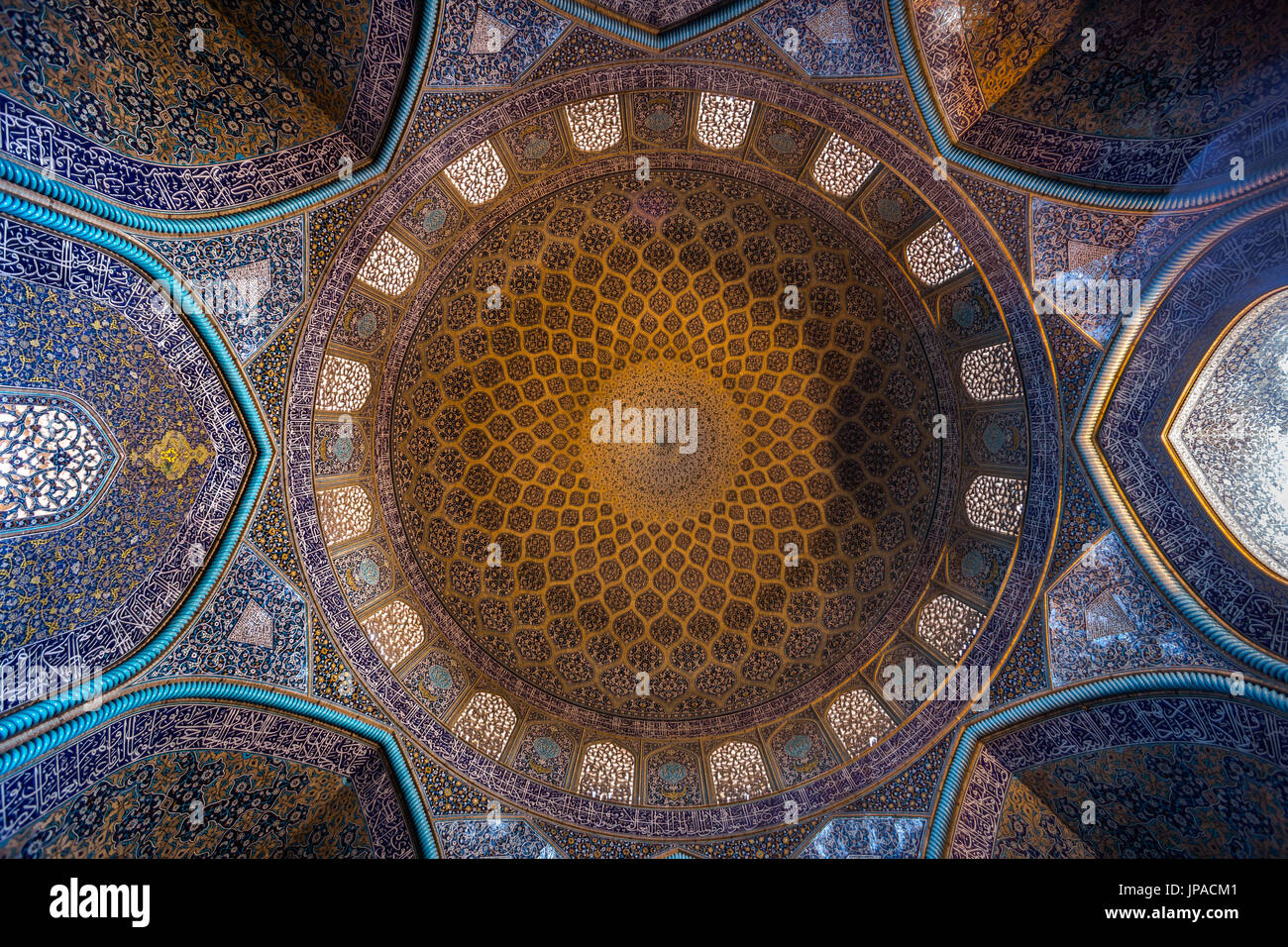 Iran, Esfahan Città, Naqsh-e JAHAN Piazza, Sceicco Lotfollah moschea, interno Foto Stock