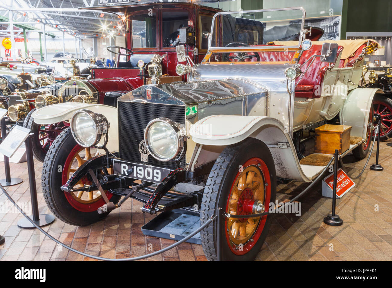 Inghilterra, Hampshire, New Forest, Beaulieu, il National Motor Museum, mostre di Vintage Rolls Royce Silver Ghost datata 1909 Foto Stock