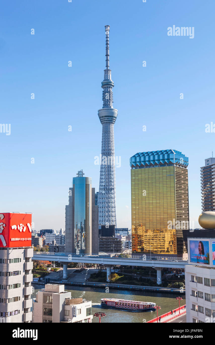 Giappone, Honshu, Tokyo Asakusa, Fiume Sumida e Tokyo Sky Tree Foto Stock